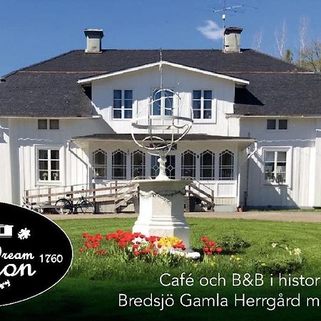 Bredsjoe Gamla Herrgard White Dream Mansion Hällefors 外观 照片
