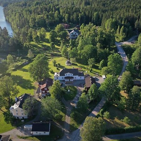 Bredsjoe Gamla Herrgard White Dream Mansion Hällefors 外观 照片